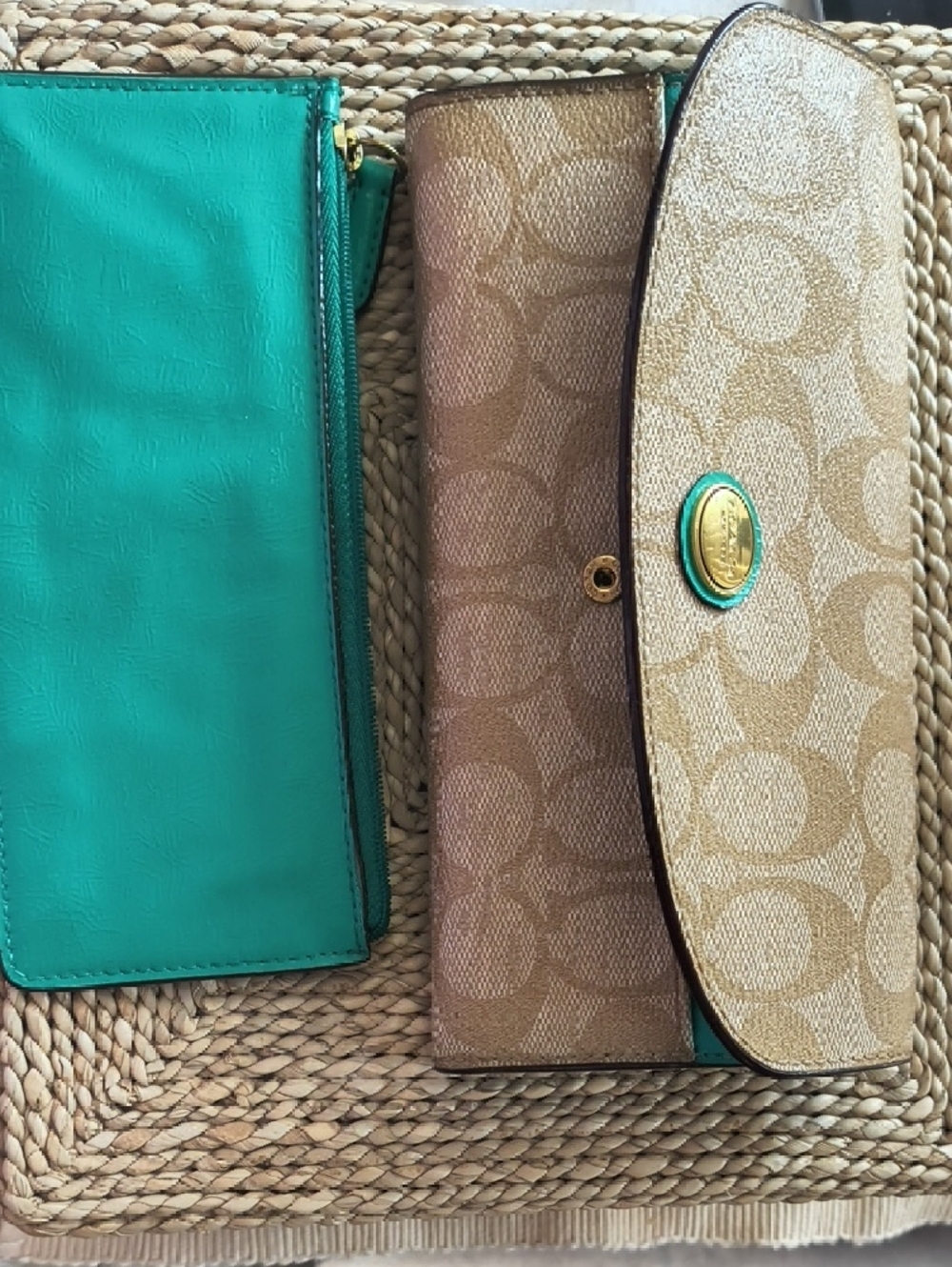 Coach Khaki Signature Canvas Continental Wallet with Green Accent - Picture 7 of 7